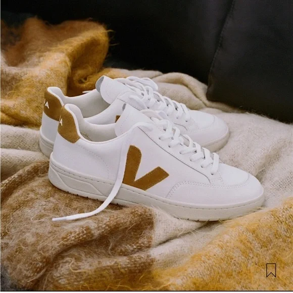 V-12 LEATHER WHITE CAMEL (2) - Picture 2 of 11